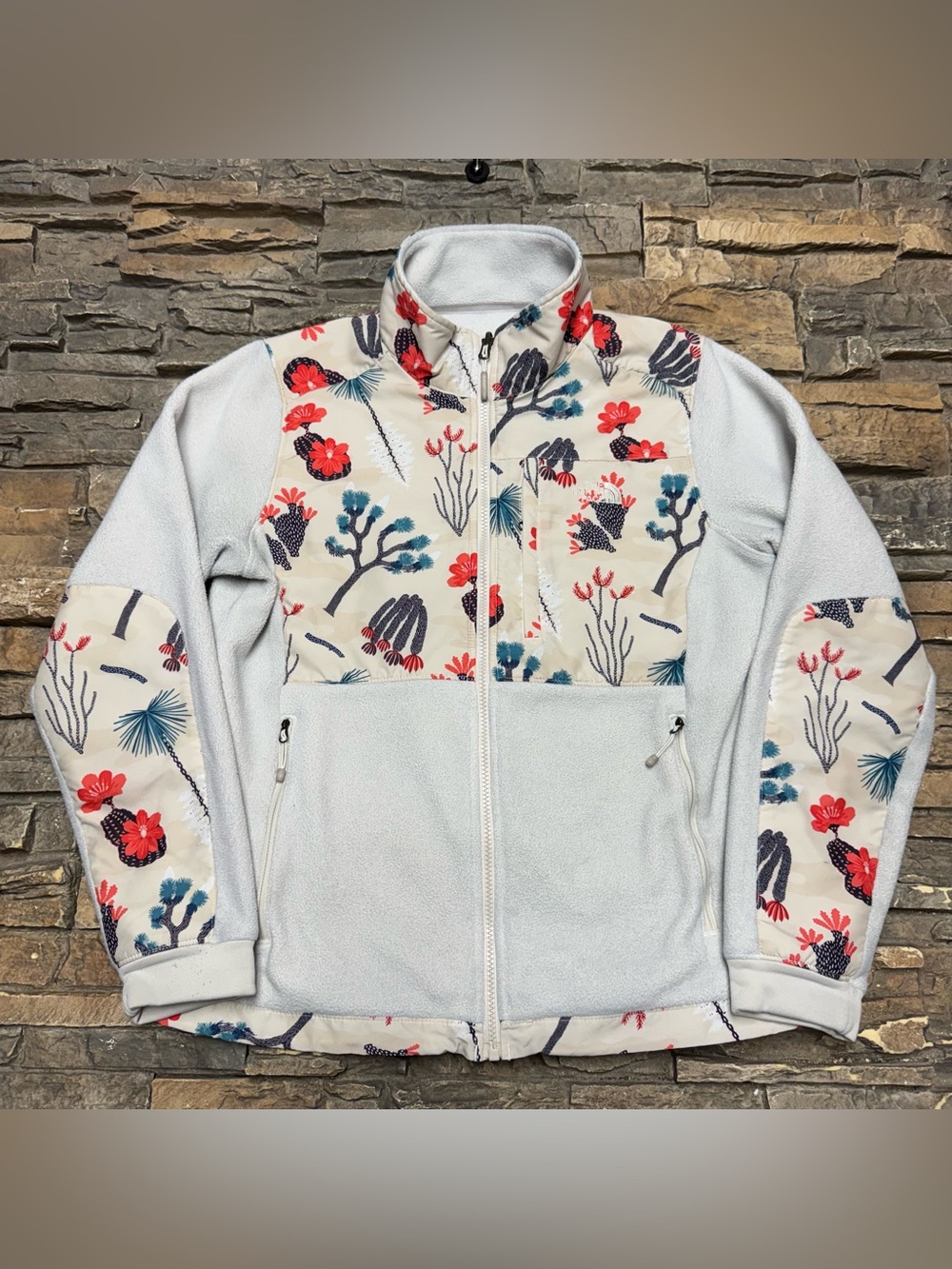 The North Face Denali Jacket Womens Medium Floral Full Zip Fleece Pattern Nice